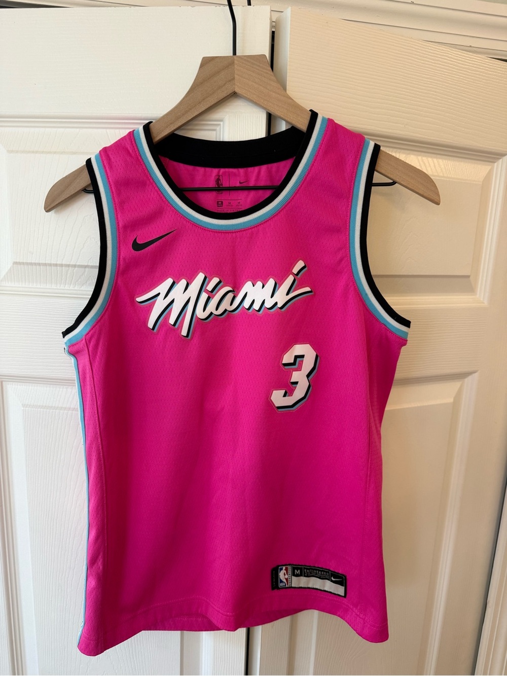 Nike Miami Heat Dwyane Wade #3 Pink Vice Swingman Jersey Youth Medium - Picture 3 of 7